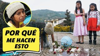 HUMILLARON a esta pobre NIÑA por vender FLORES en la calle sin pensar que PASARÍA ESTO [upl. by Dabney]