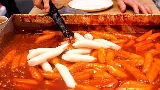 Spicy rice cake Tteokbokki  Korean street food [upl. by Morry]