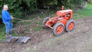 Eimco Power Horse A20  HappyOldIron Antique tractors in Belgium [upl. by Nnylyma]