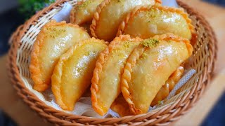 Perfect Shahi Gujiya Recipe  Chashni Wali Raseeli Gujia  Mawa Gujiya [upl. by Milstone682]