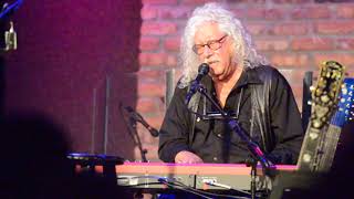 Arlo Guthrie City Of New Orleans Oct 2 2017 Chicago nunupics [upl. by Loleta]