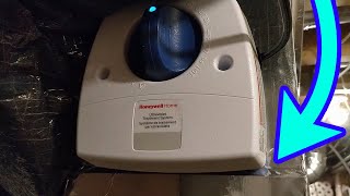 This HVAC Kills Viruses Honeywell UVC Light Surface Treatment System Installation [upl. by Choo]