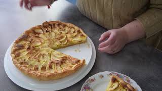 Une tarte amandine aux pommes 🍎🍎🍎 [upl. by Lekkim]