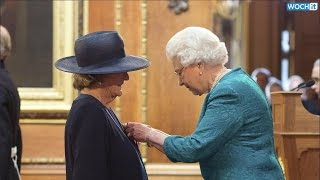 Maggie Smith Downton Abbey Star 79 Honored By Queen Elizabeth II [upl. by Anaizit361]