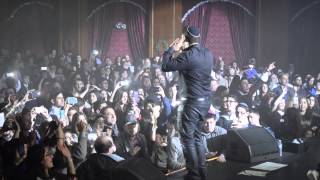 Gad Elbaz Sings Hashem Melech At Brooklyn Concert [upl. by Joyan]