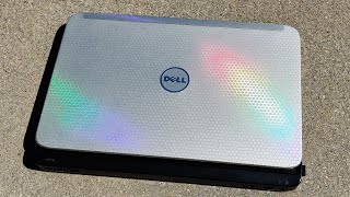 DIY How To Vinyl Wrap Your Laptop [upl. by Keemahs]