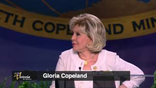 Toma por Fe la Vida Abundante  Gloria Copeland [upl. by Enuj]