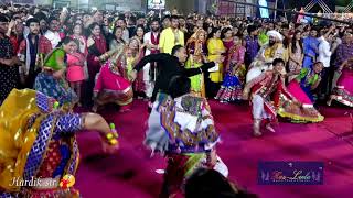 Traditional Garba by Hardik sir  Rasleela  Mumbai  Falguni Pathak [upl. by Teteak]