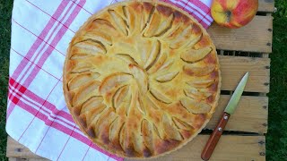 Recette régionale Tarte normande aux pommes [upl. by Aicnetroh]