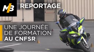 Une journée de formation au pilotage moto avec les Gendarmes au CNFSR  Reportage [upl. by Conal901]