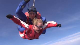 Parachutespringen op Texel JA 🛩  De Texelaar 53 [upl. by Cristabel]