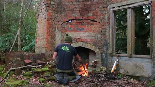 Bushcraft Survival camp in Ancient Woodland Ruins  Foraging amp Campfire Cooking [upl. by Brittaney]