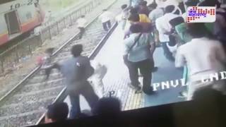 SHOCKING VIDEOS HORRIBLE TRAIN ACCIDENT AT TILAKNAGAR RAILWAY STATION [upl. by Ajram]