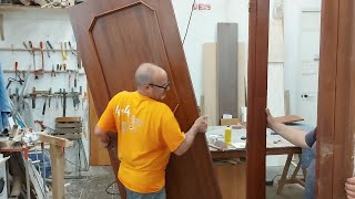 Cambiare senso apertura porta in legno Tutorial  Woodworking skills [upl. by Ettevroc580]