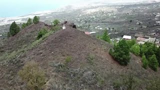 Canary island La Palma on volcano alert [upl. by Averyl786]