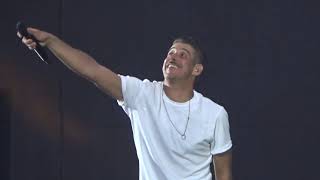 Francesco Gabbani canta Un sorriso dentro al pianto Occidentalis karma e il bis di Viceversa [upl. by Neyu467]