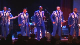 quotWorking My Way Back To Youquot Live  The Spinners  Oakland Yoshis  November 26 2017 [upl. by Arrik]