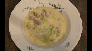 Zubereitung Käsesuppe mit Hackfleisch und Lauch [upl. by Aicenad715]