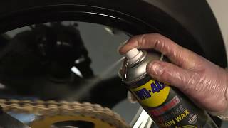 Comment graisser sa chaîne de moto avec la Graisse Chaîne WD40 Specialist Moto [upl. by Irec952]