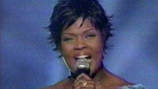 CECE WINANS LIVE  NO ONE [upl. by Aneel454]