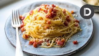 Easy Spaghetti Carbonara [upl. by Yirinec526]