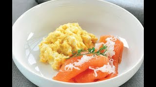 De Gastentafel  Gerookte zalm met roerei [upl. by Euv396]