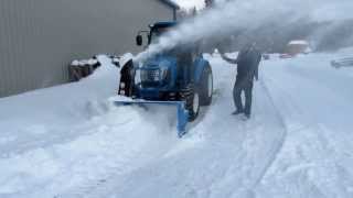 LS Tractor souffleur frontal front snowblower [upl. by Norine209]