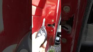 Citron Xsara rear door central locking problem and solution [upl. by Aicilla]