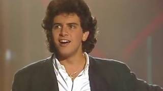 Glenn Medeiros  Long and lasting love  Studio performance 16101988 [upl. by Mateusz899]