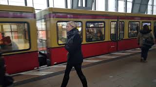 Bahnhof Berlin Alexanderplatz VBB S bahn 13012018 [upl. by Baelbeer]