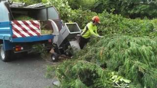 Jansen GTS1500E Small wood chipper In action [upl. by Esirtal182]