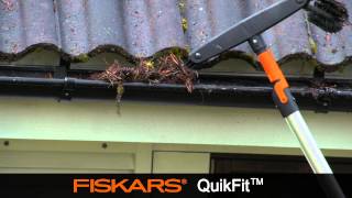 Fiskars QuikFit™ Gutter Cleaner 135542 [upl. by Wayland]