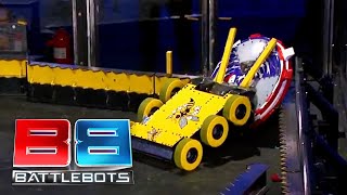 SawBlaze vs Razorback  Season 2 Qualifying Round  BattleBots [upl. by Viv]