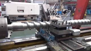 Injection molding machine screw processing cnc lathe [upl. by Dnomad]