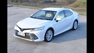 Toyota Camry teszt  Békés cirkáló [upl. by Esilrahc295]